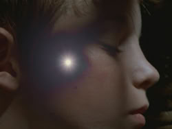 extant_HTLJ_3x13-Encounter_01573