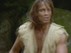 extant_HTLJ_3x13-Encounter_02654