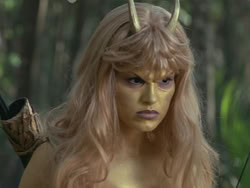 extant_HTLJ_3x13-Encounter_03549
