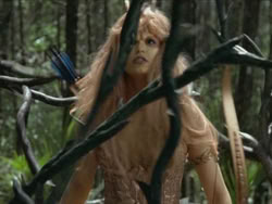 extant_HTLJ_3x13-Encounter_03568