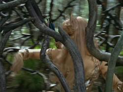 extant_HTLJ_3x13-Encounter_03592