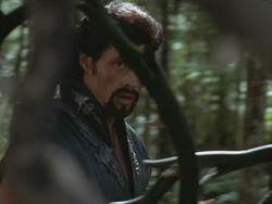 extant_HTLJ_3x13-Encounter_03664