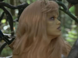 extant_HTLJ_3x13-Encounter_03753