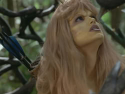 extant_HTLJ_3x13-Encounter_03754