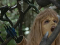 extant_HTLJ_3x13-Encounter_03759