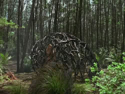 extant_HTLJ_3x13-Encounter_03761