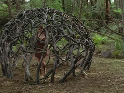 extant_HTLJ_3x13-Encounter_03790
