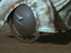 extant_HTLJ_3x18-ReignOfTerror_01594