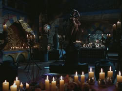 extant_HTLJ_3x18-ReignOfTerror_02044