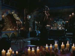 extant_HTLJ_3x18-ReignOfTerror_02056