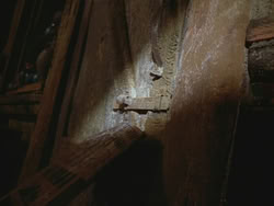 extant_HTLJ_3x18-ReignOfTerror_03339