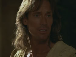 extant_HTLJ_3x18-ReignOfTerror_04280