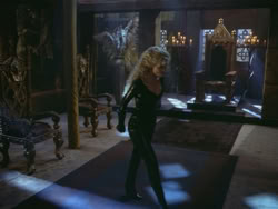 extant_HTLJ_3x18-ReignOfTerror_04373