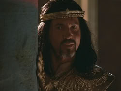 extant_HTLJ_3x18-ReignOfTerror_04425