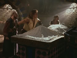 extant_HTLJ_3x18-ReignOfTerror_04465