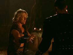 extant_HTLJ_4x05-StrangerInAStrangeWorld_00023