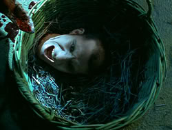 extant_HTLJ_4x05-StrangerInAStrangeWorld_00104