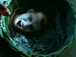 extant_HTLJ_4x05-StrangerInAStrangeWorld_00106