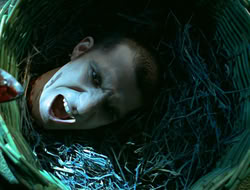 extant_HTLJ_4x05-StrangerInAStrangeWorld_00108