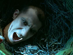 extant_HTLJ_4x05-StrangerInAStrangeWorld_00111