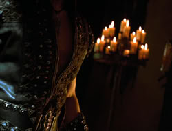 extant_HTLJ_4x05-StrangerInAStrangeWorld_00172
