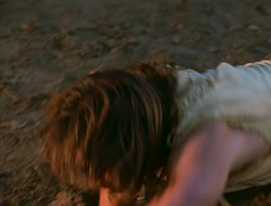extant_HTLJ_4x05-StrangerInAStrangeWorld_00311