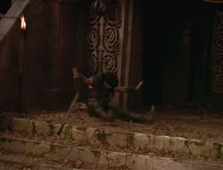 extant_HTLJ_4x05-StrangerInAStrangeWorld_00331