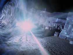 extant_HTLJ_4x05-StrangerInAStrangeWorld_00407