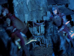 extant_HTLJ_4x05-StrangerInAStrangeWorld_00431
