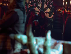 extant_HTLJ_4x05-StrangerInAStrangeWorld_00484
