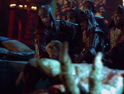 extant_HTLJ_4x05-StrangerInAStrangeWorld_00491