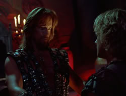 extant_HTLJ_4x05-StrangerInAStrangeWorld_00532
