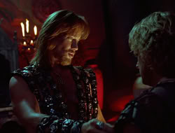 extant_HTLJ_4x05-StrangerInAStrangeWorld_00534