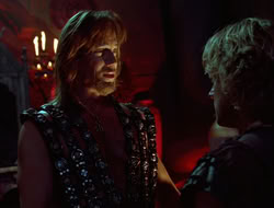 extant_HTLJ_4x05-StrangerInAStrangeWorld_00536