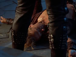 extant_HTLJ_4x05-StrangerInAStrangeWorld_00548