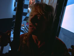 extant_HTLJ_4x05-StrangerInAStrangeWorld_00873