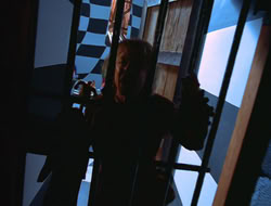 extant_HTLJ_4x05-StrangerInAStrangeWorld_00880