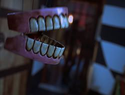 extant_HTLJ_4x05-StrangerInAStrangeWorld_00981
