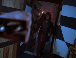 extant_HTLJ_4x05-StrangerInAStrangeWorld_00990