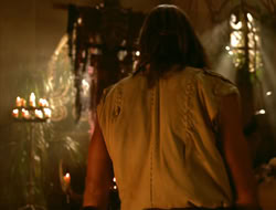 extant_HTLJ_4x05-StrangerInAStrangeWorld_01283