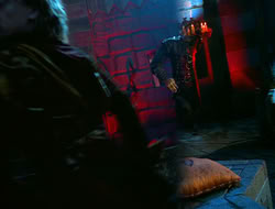 extant_HTLJ_4x05-StrangerInAStrangeWorld_01412
