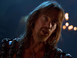 extant_HTLJ_4x05-StrangerInAStrangeWorld_01509
