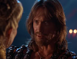 extant_HTLJ_4x05-StrangerInAStrangeWorld_01556