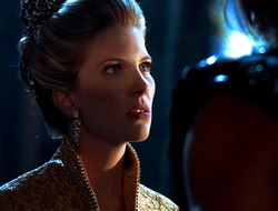 extant_HTLJ_4x05-StrangerInAStrangeWorld_01562