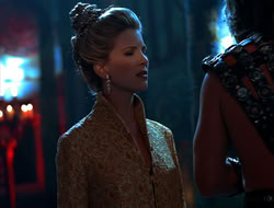 extant_HTLJ_4x05-StrangerInAStrangeWorld_01573