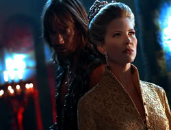 extant_HTLJ_4x05-StrangerInAStrangeWorld_01581