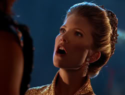 extant_HTLJ_4x05-StrangerInAStrangeWorld_01609