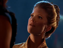extant_HTLJ_4x05-StrangerInAStrangeWorld_01610
