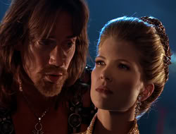 extant_HTLJ_4x05-StrangerInAStrangeWorld_01633