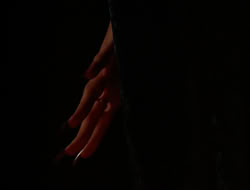 extant_HTLJ_4x05-StrangerInAStrangeWorld_01764